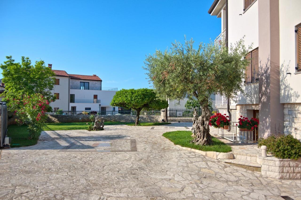 Apartments Vili Umag Ngoại thất bức ảnh