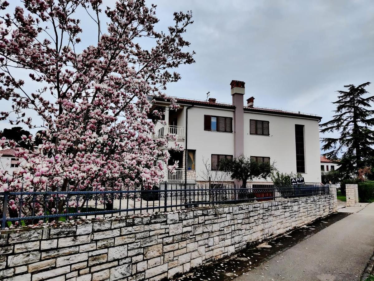 Apartments Vili Umag Ngoại thất bức ảnh